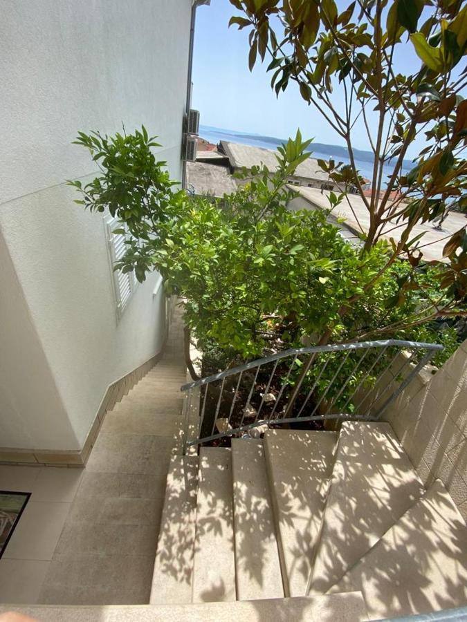 Apartments Lucija Baška Voda Zewnętrze zdjęcie