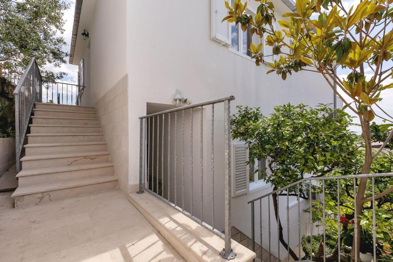 Apartments Lucija Baška Voda Zewnętrze zdjęcie