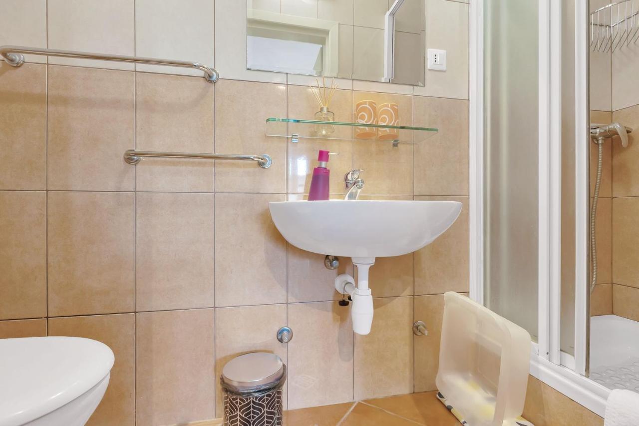 Apartments Lucija Baška Voda Zewnętrze zdjęcie