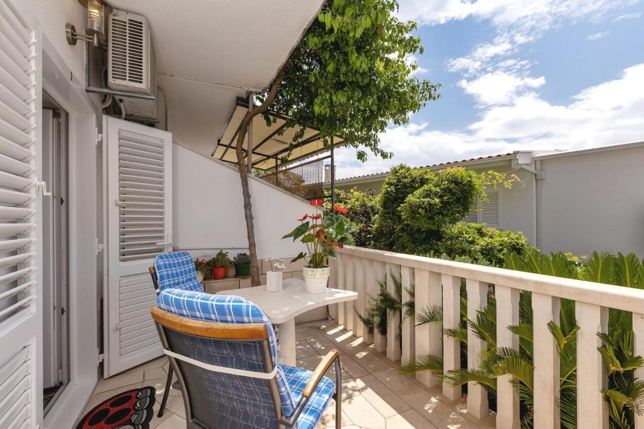 Apartments Lucija Baška Voda Zewnętrze zdjęcie