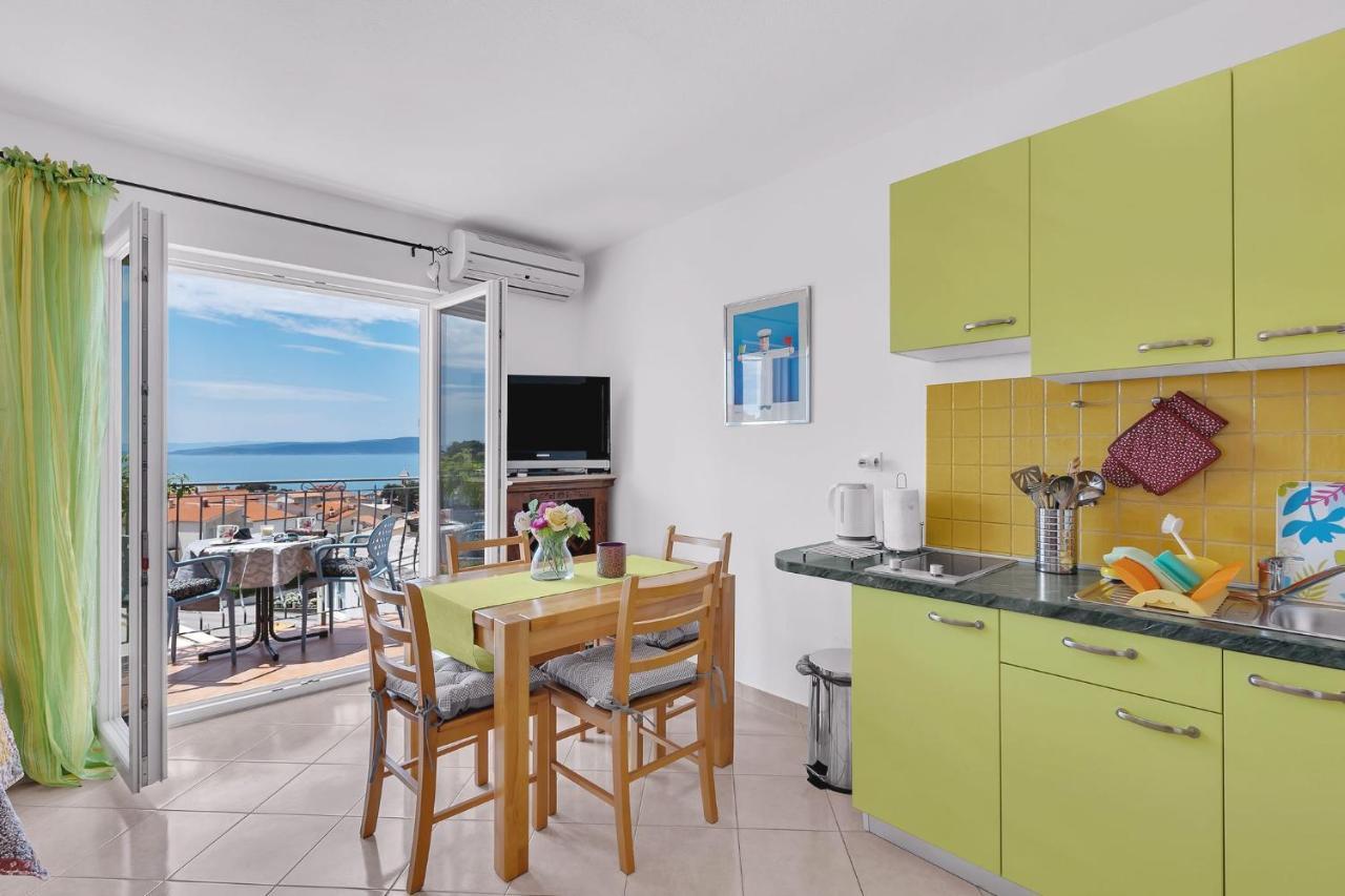 Apartments Lucija Baška Voda Zewnętrze zdjęcie